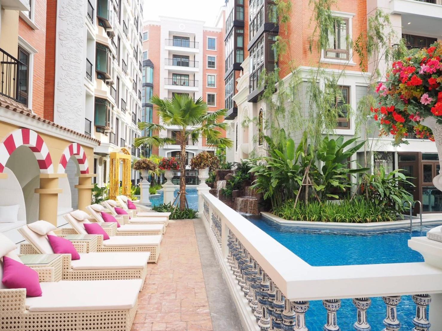 Espana Resort Jomtien Beach Pattaya Ngoại thất bức ảnh