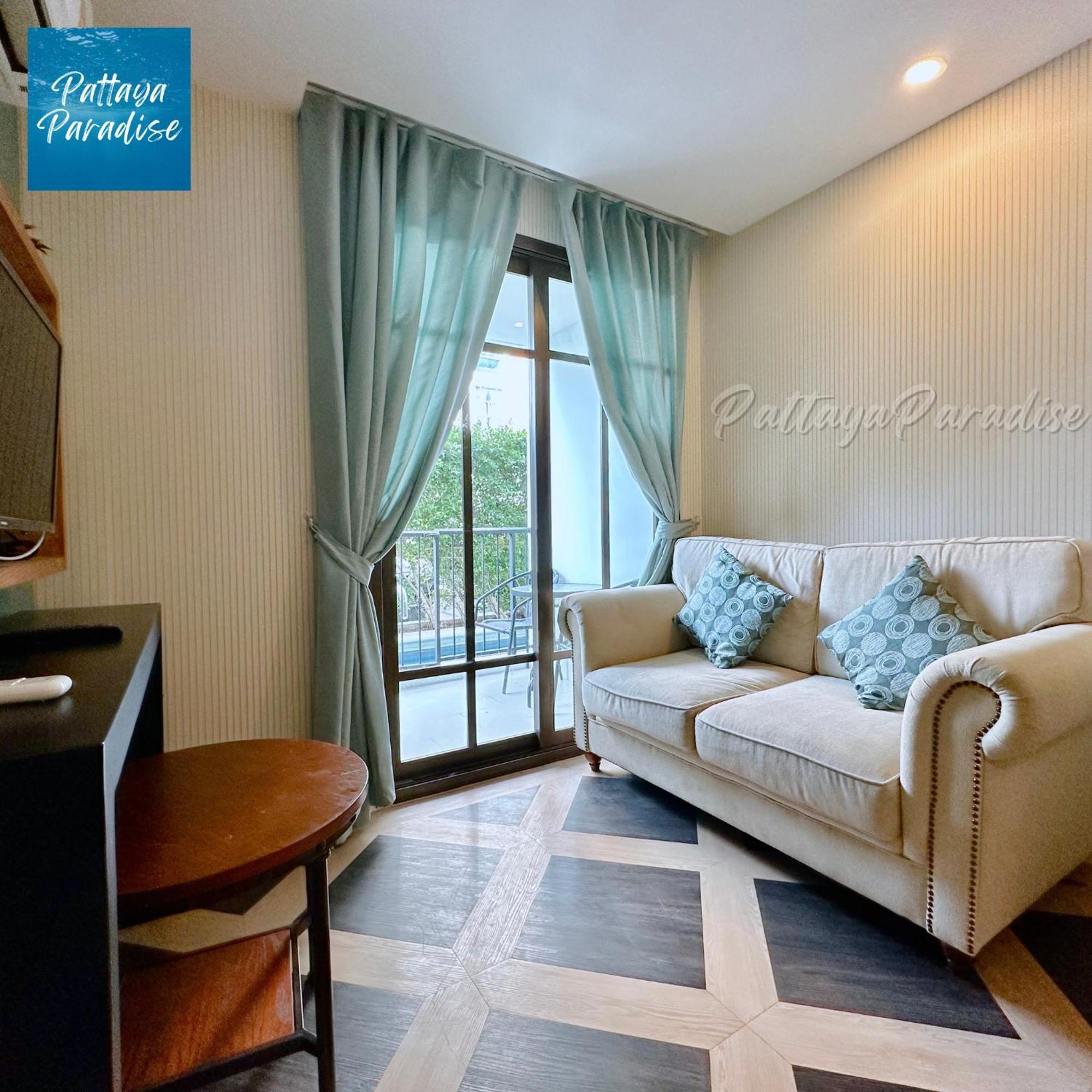 Espana Resort Jomtien Beach Pattaya Ngoại thất bức ảnh