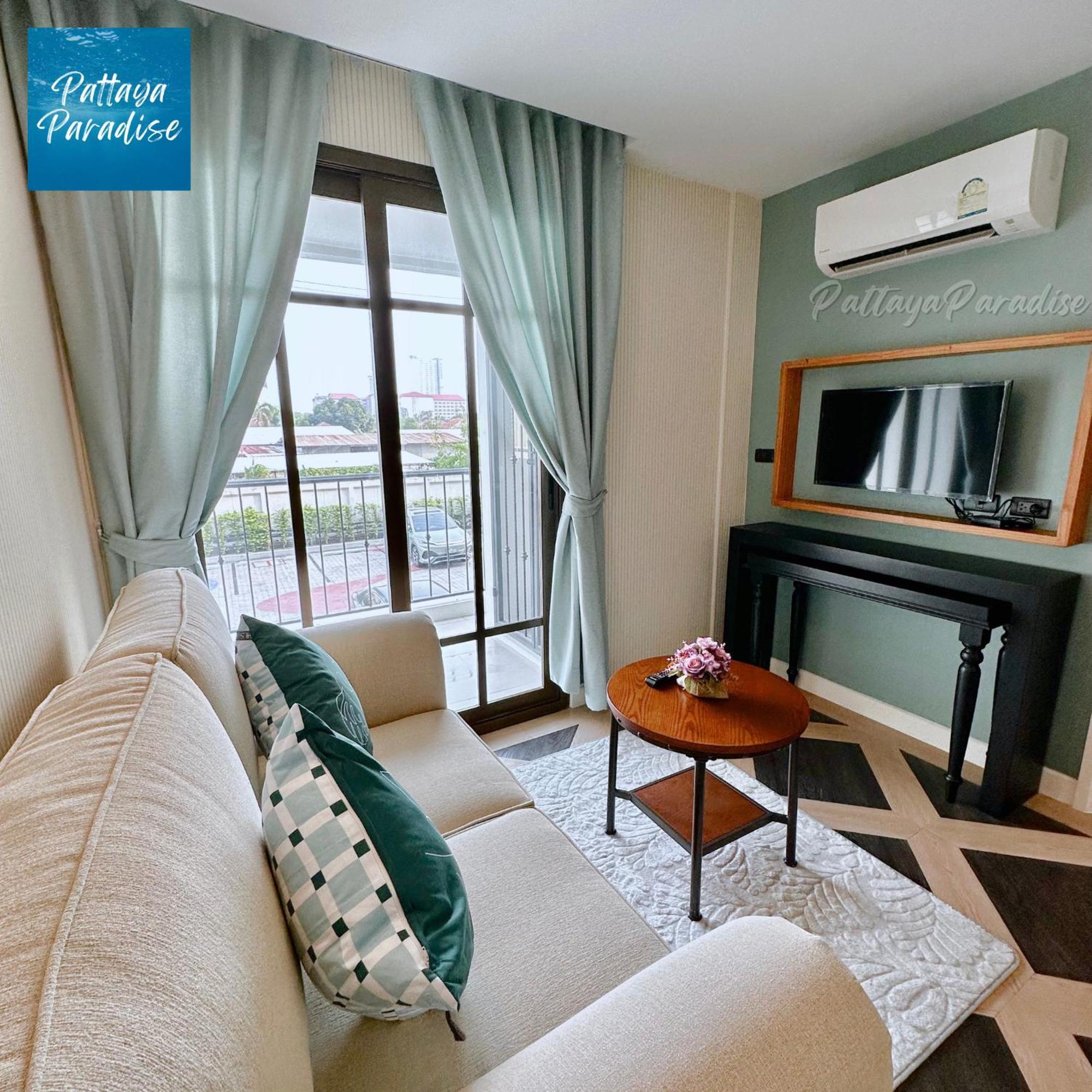 Espana Resort Jomtien Beach Pattaya Ngoại thất bức ảnh