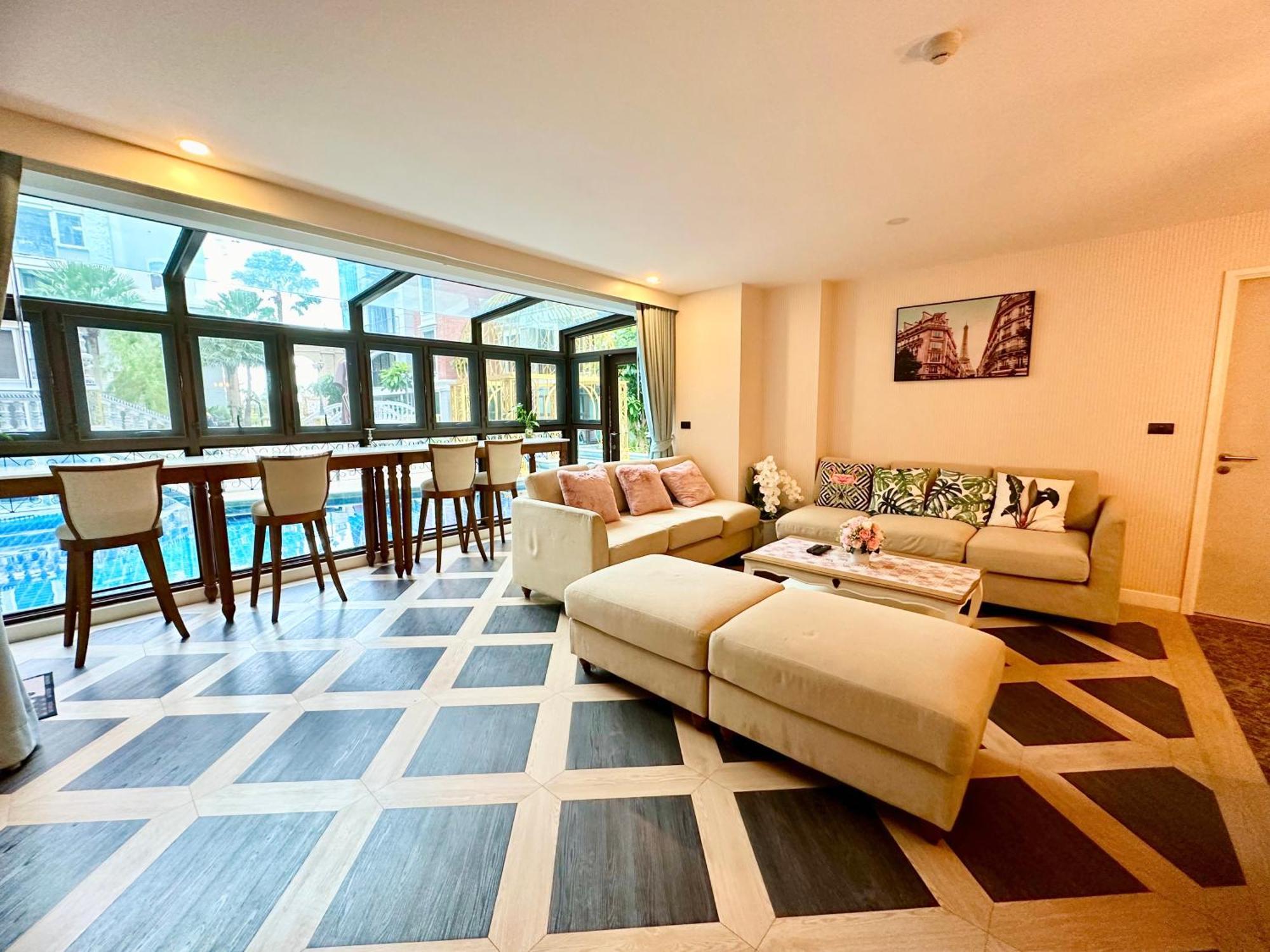 Espana Resort Jomtien Beach Pattaya Ngoại thất bức ảnh